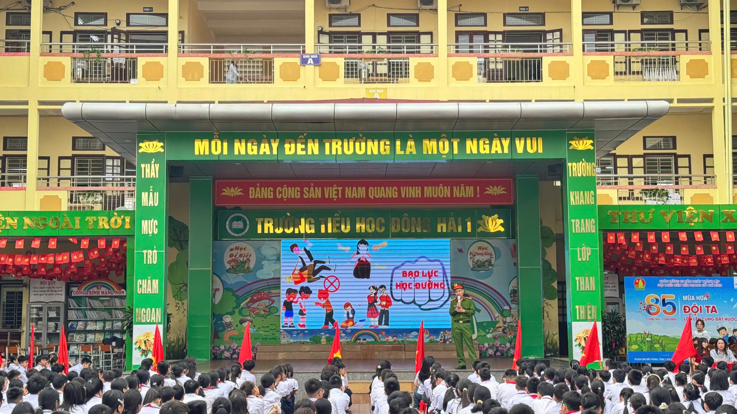 Công an phường Đông Hải: Tuyên truyền “Nói không với bạo lực học đường”, an ninh mạng, ATGT cho học sinh Trường Tiểu học Đông Hải 1